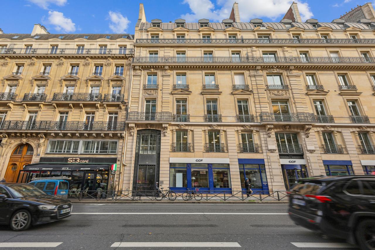 Bureau Paris 379m² Location bureau Paris OLBUR2422013 11